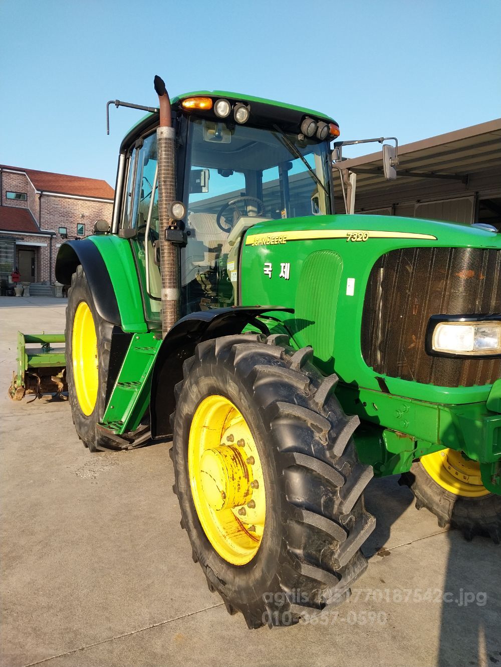존디어 트랙터 7320 (125마력)