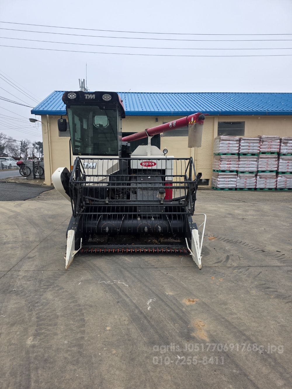 TYM Combine Harvester TH752 (보통형)