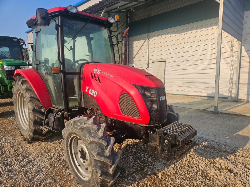 TYM Tractor X620 (62hp) 앞좌측면