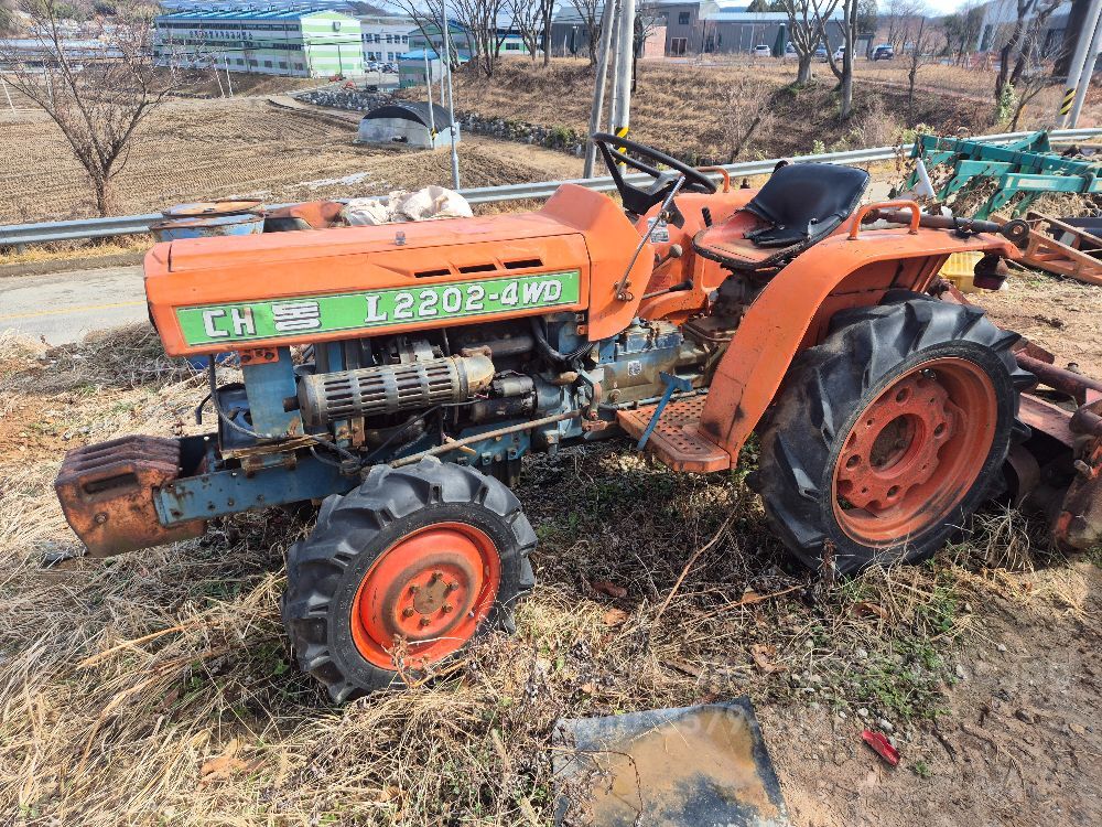 Daedong Tractor L2202-4WD (22hp)