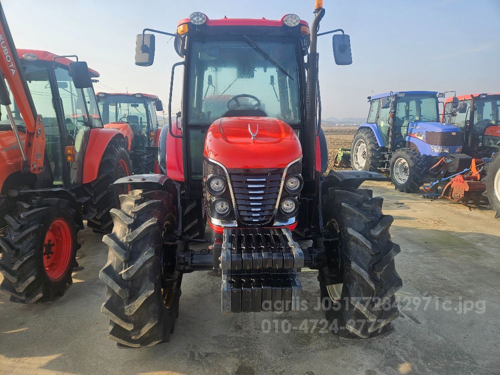 국제 트랙터 LUXEN100 (100마력)