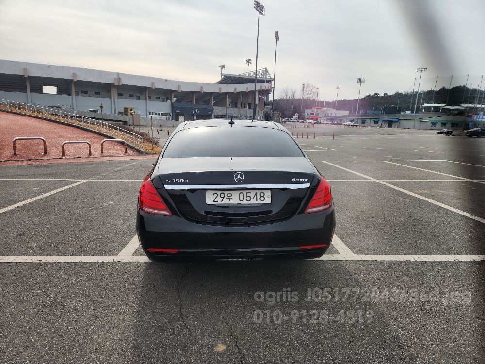 벤츠 350 디젤 4륜 롱 바 벤츠222  벤츠222  뒤우측면