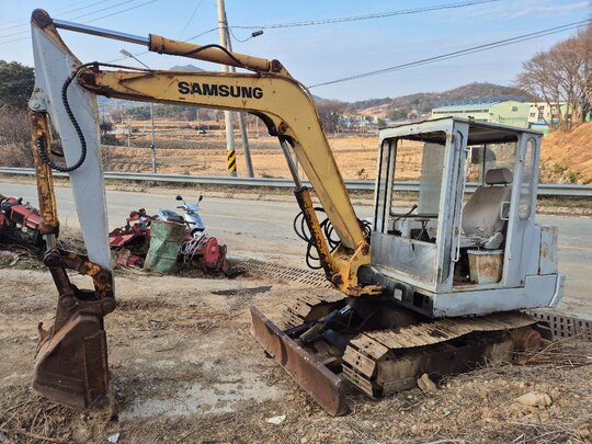  Excavator 25 (5톤)