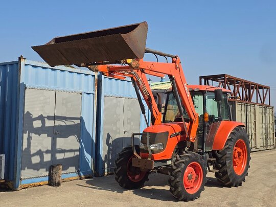 Kubota Tractor MZ957 (100hp) 앞좌측면