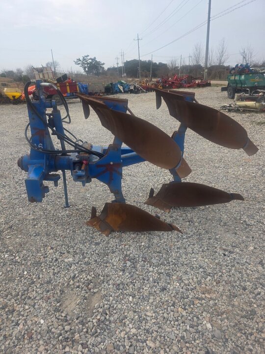  양련쟁기회전쟁기(2련) YRU-700 