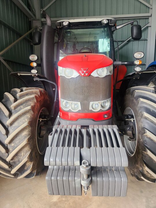MF Tractor MF7716 (160hp) 앞좌측면