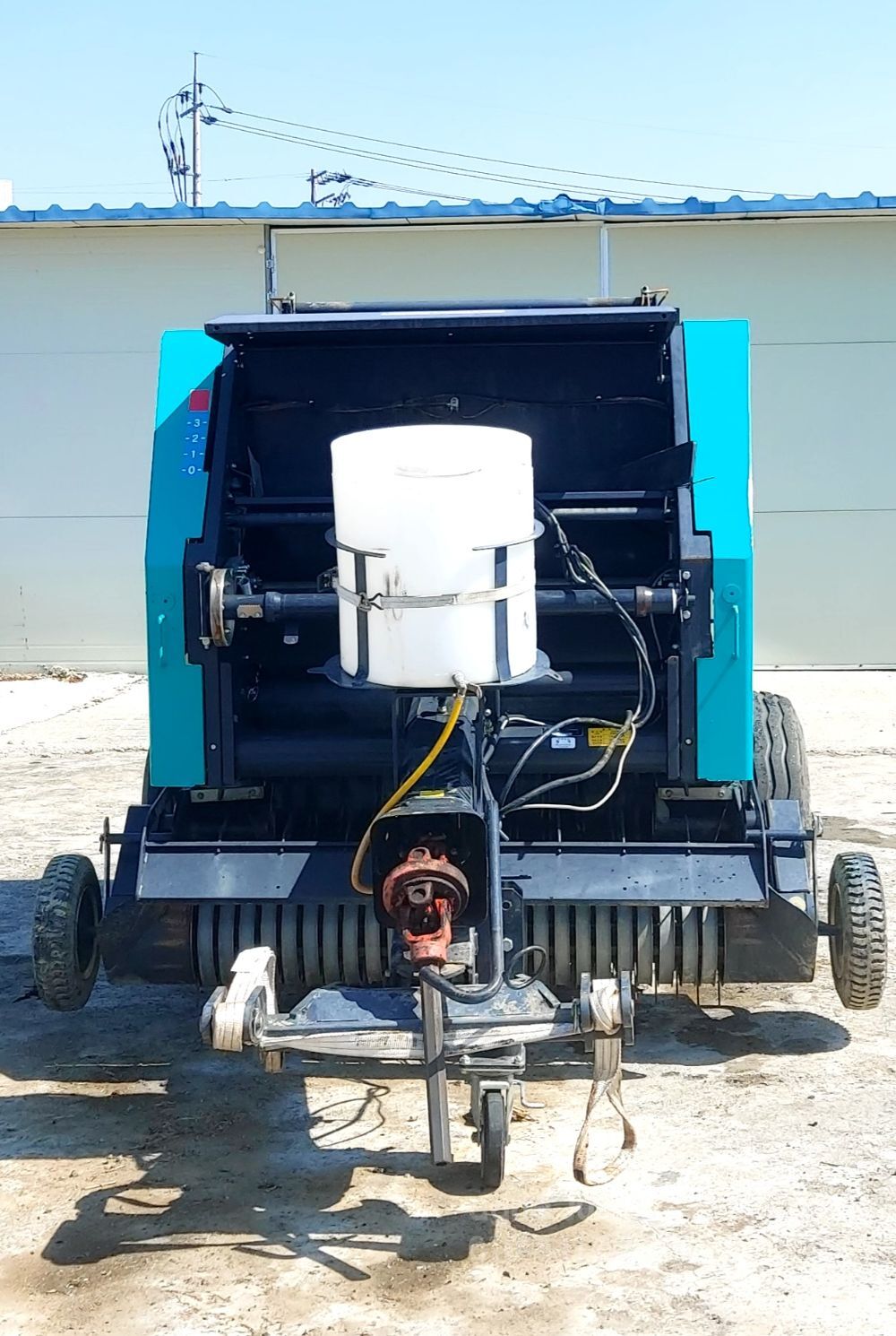 라이브맥  원형베일러 CR1080N