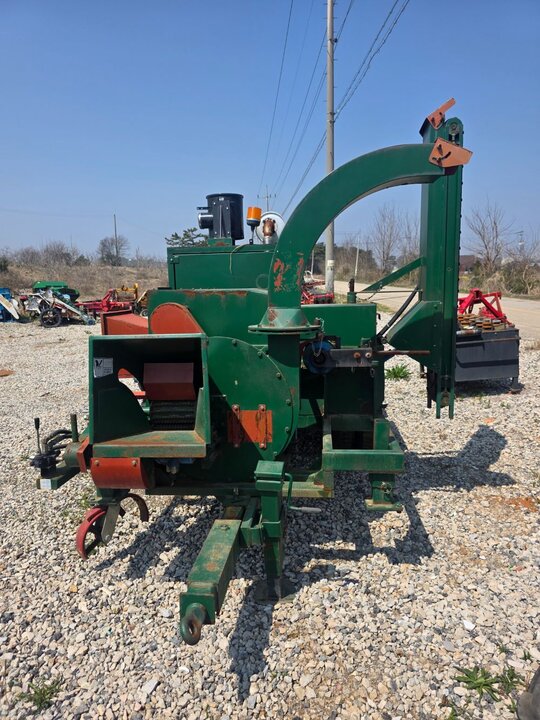 선일기계 다목적톱밥제조기(견인용,트랙터용) S-003