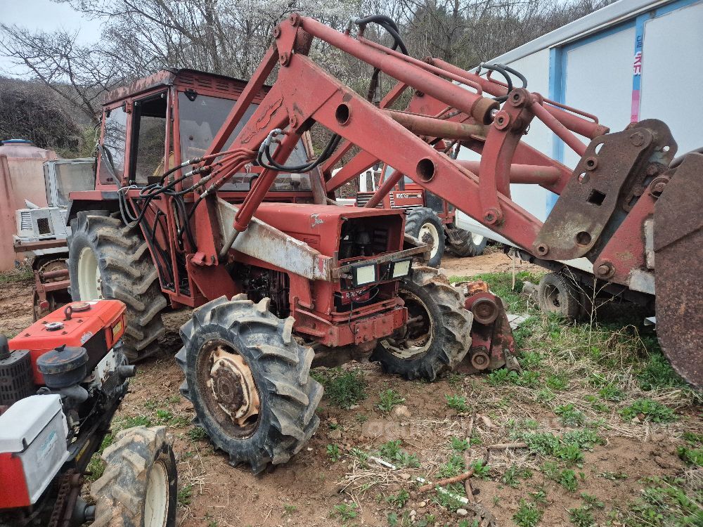 뉴홀랜드 트랙터 55-66D (55마력)