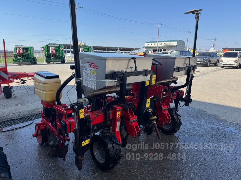라이브맥 옥수수파종기 MS4100-4F