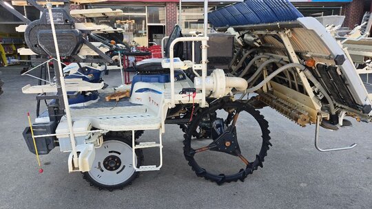 TYM Rice transplanter PRJ83DLGF (8Rows)