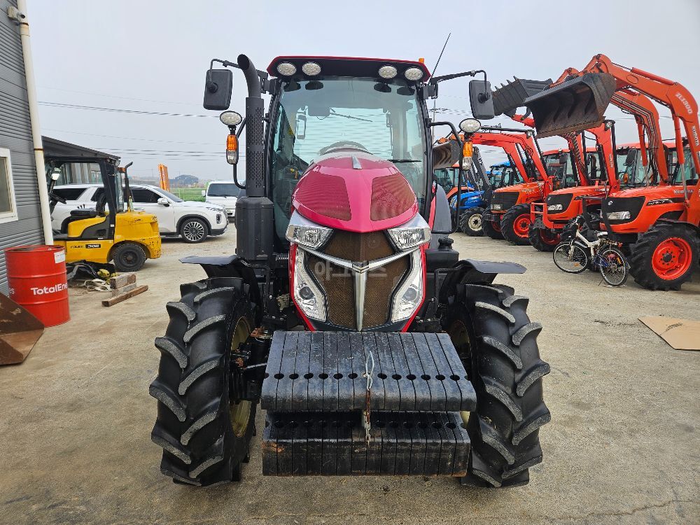 Yanmar Tractor YT5101A (101hp)