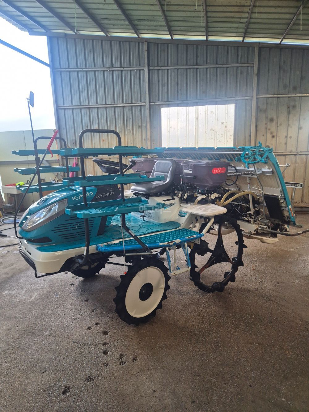Kubota Rice transplanter KWP69DF (6Rows)
