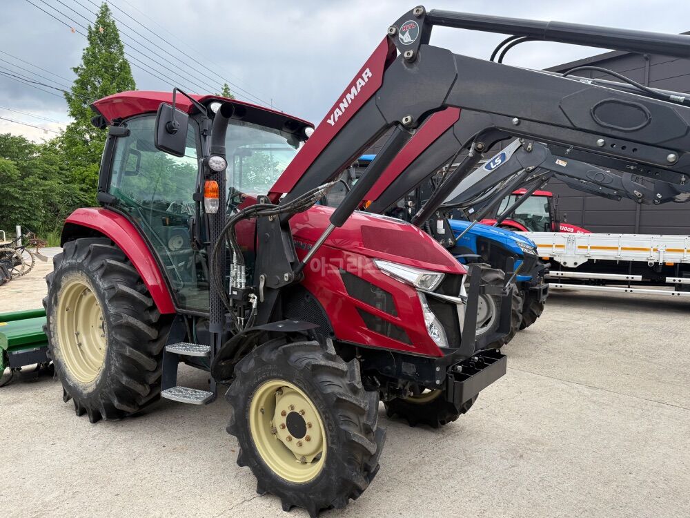 Yanmar Tractor YT470 (70hp)