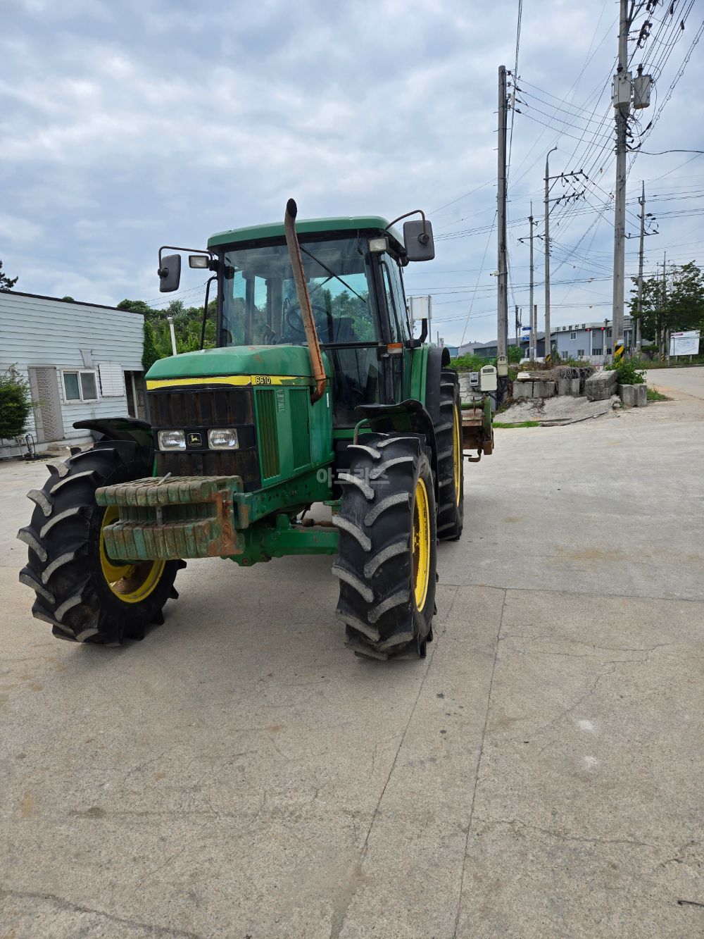  Tractor 6610 (115hp) 뒤우측면