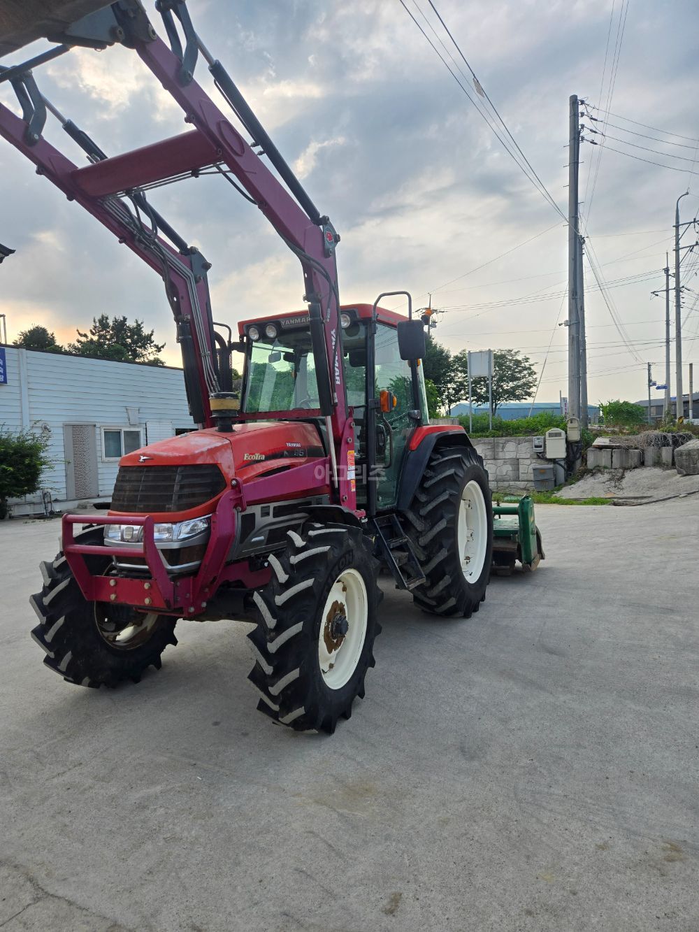 얀마 트랙터 FK895 (95마력)