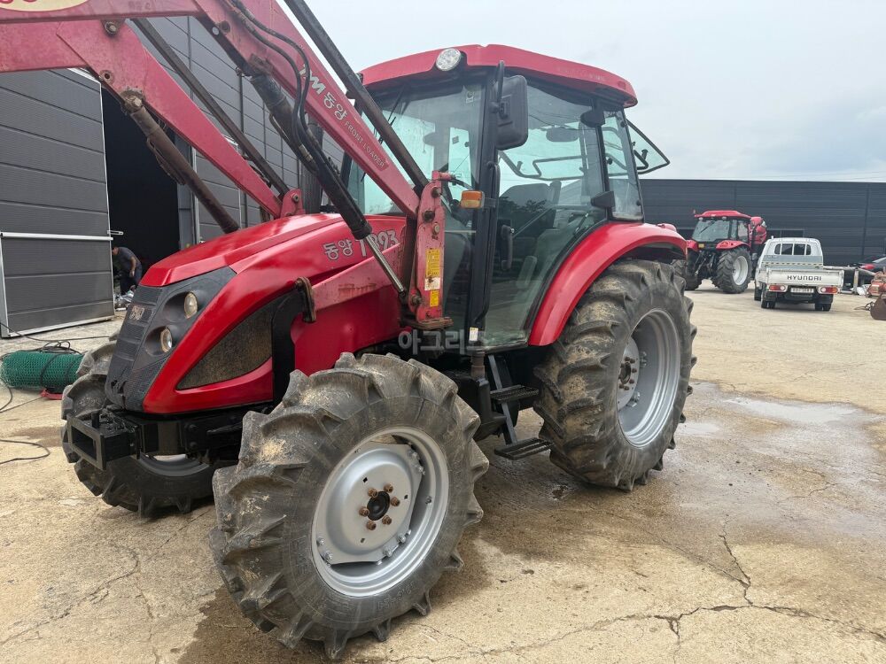 TYM 트랙터 T893 (89마력)