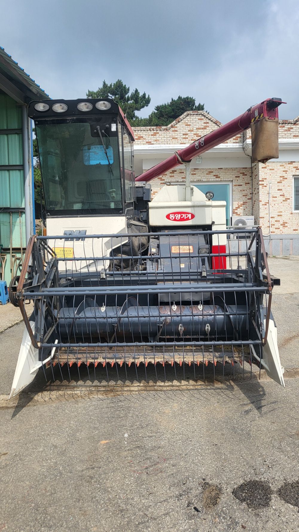 TYM Combine Harvester TH750 (보통형)