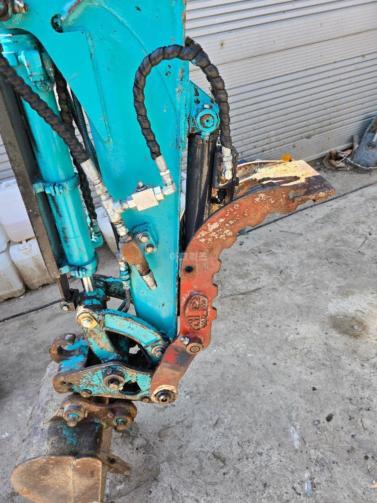  Excavator SK17SR (1.7톤)