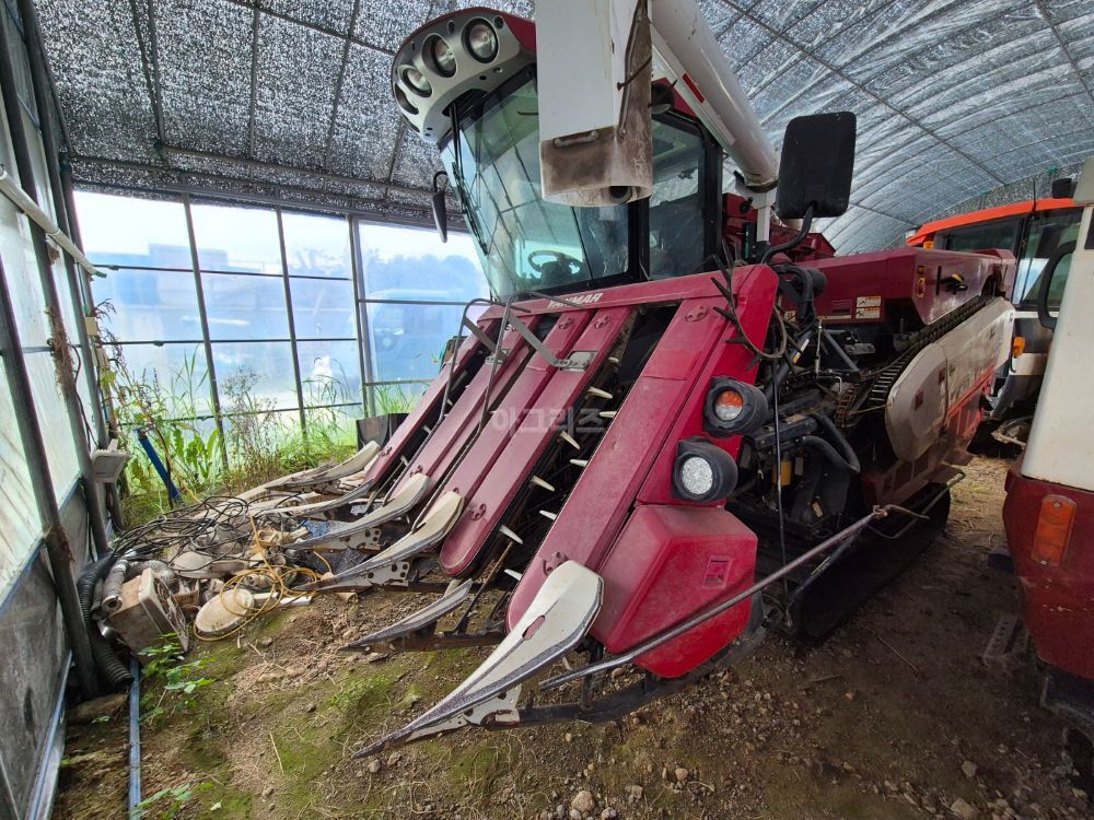 Yanmar Combine Harvester YH570-C (5Rows) 뒤우측면