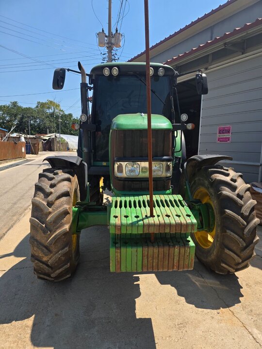 JohnDeere Tractor 6630 (125hp)