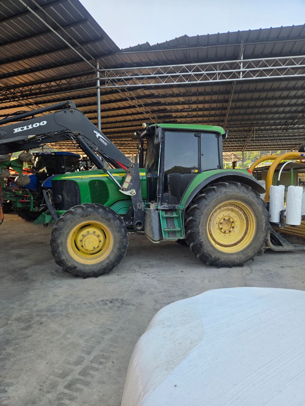 JohnDeere Tractor 6620 (125hp)