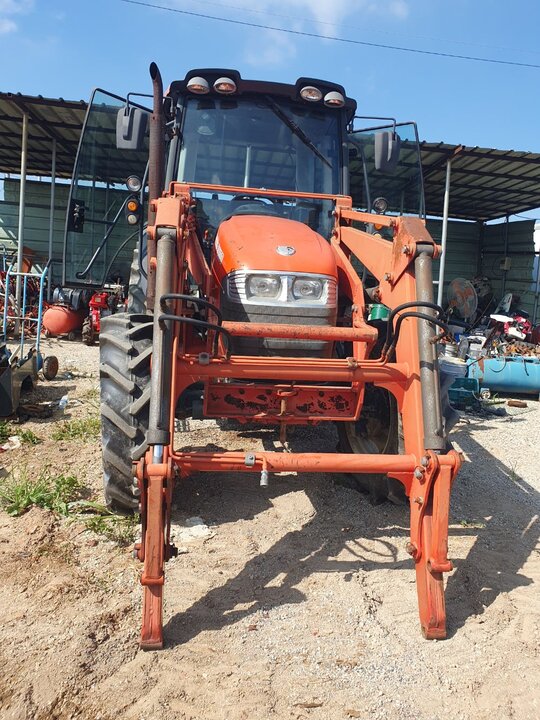 Daedong Tractor MX100 (100hp)