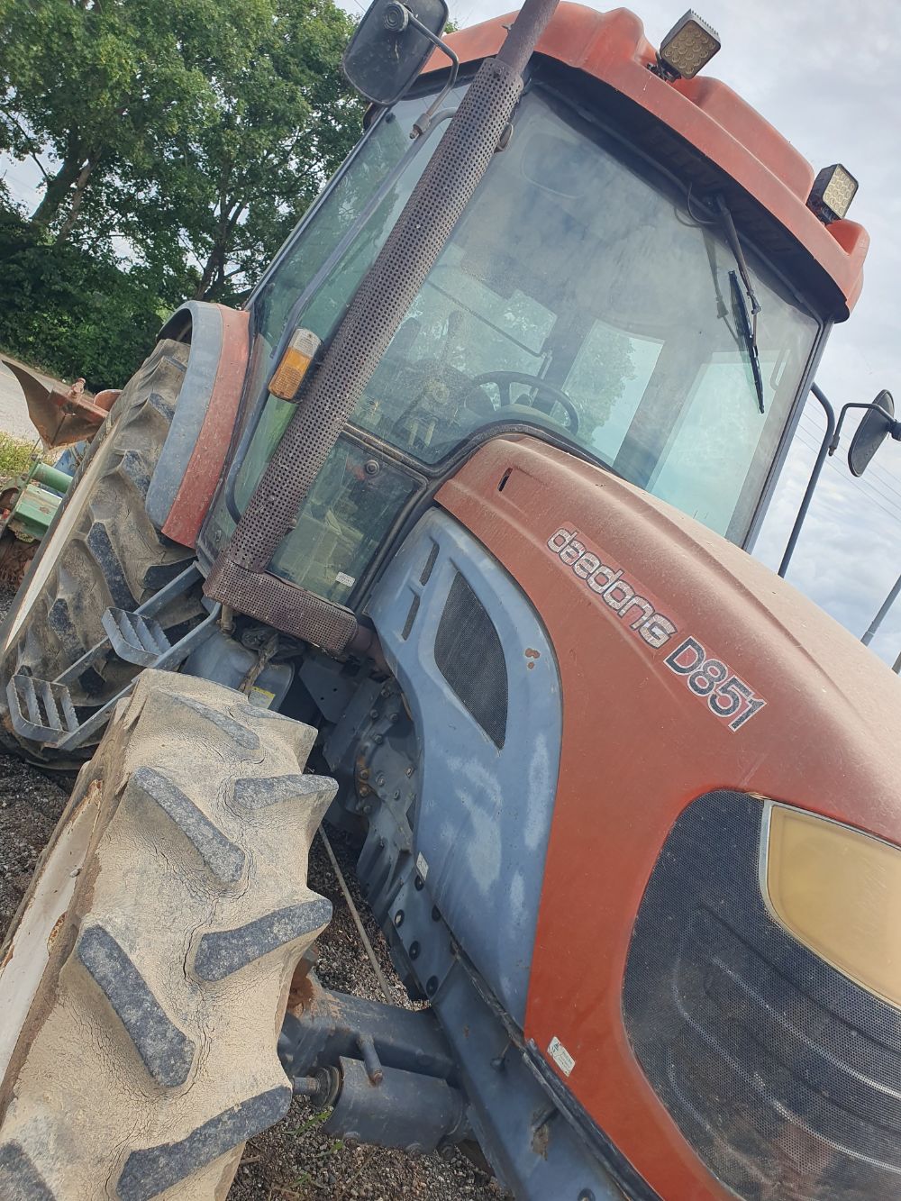 Daedong Tractor D851 (85hp) 뒤우측면