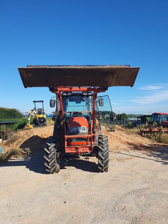 Daedong Tractor MX100 (100hp)