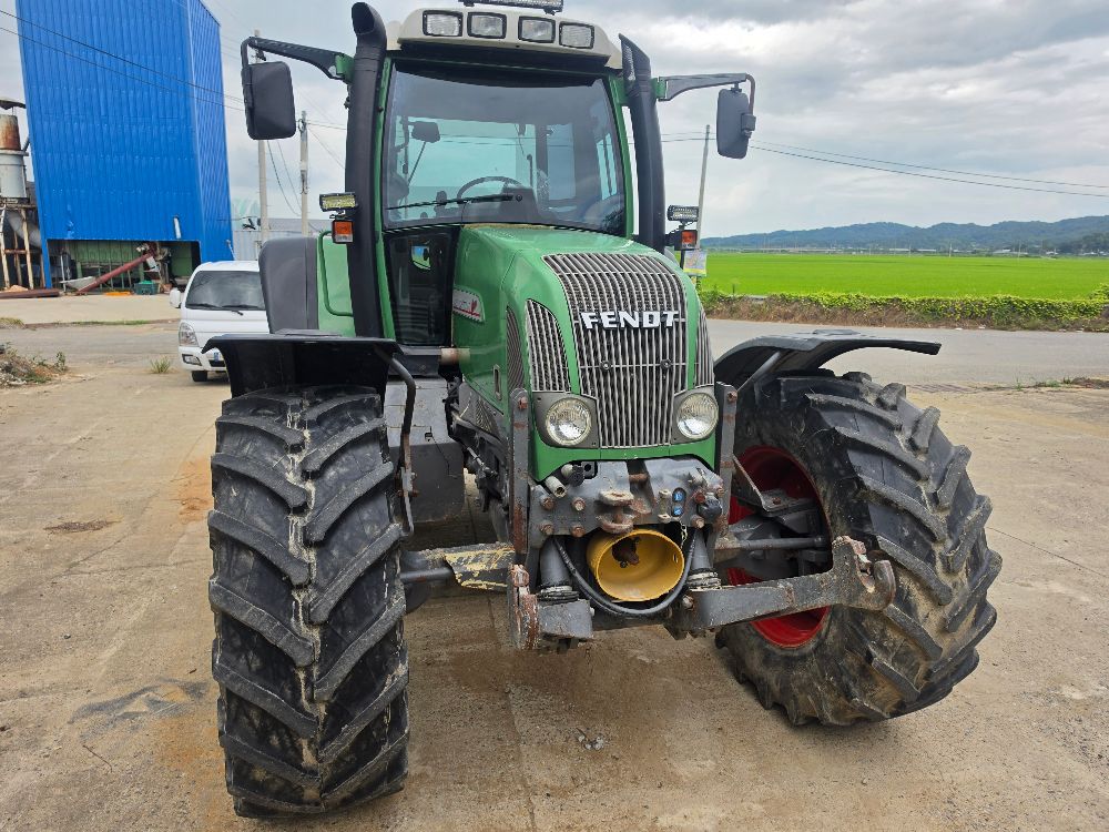  Tractor F716 (160hp)