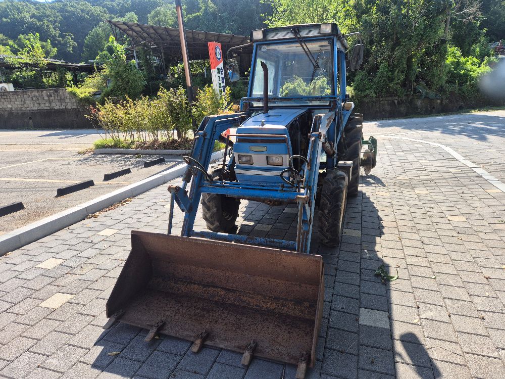TYM 트랙터 TA4640 (46마력) 뒤우측면