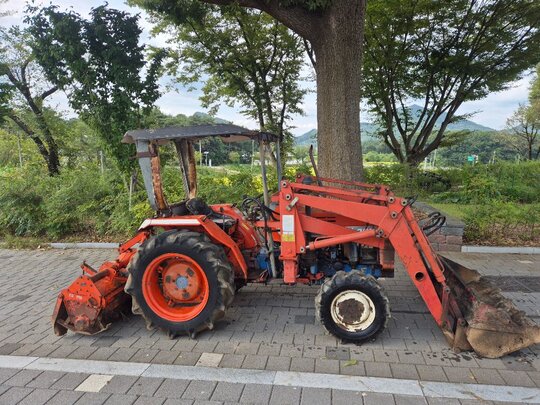 대동 트랙터 L2601-4WD (26마력)