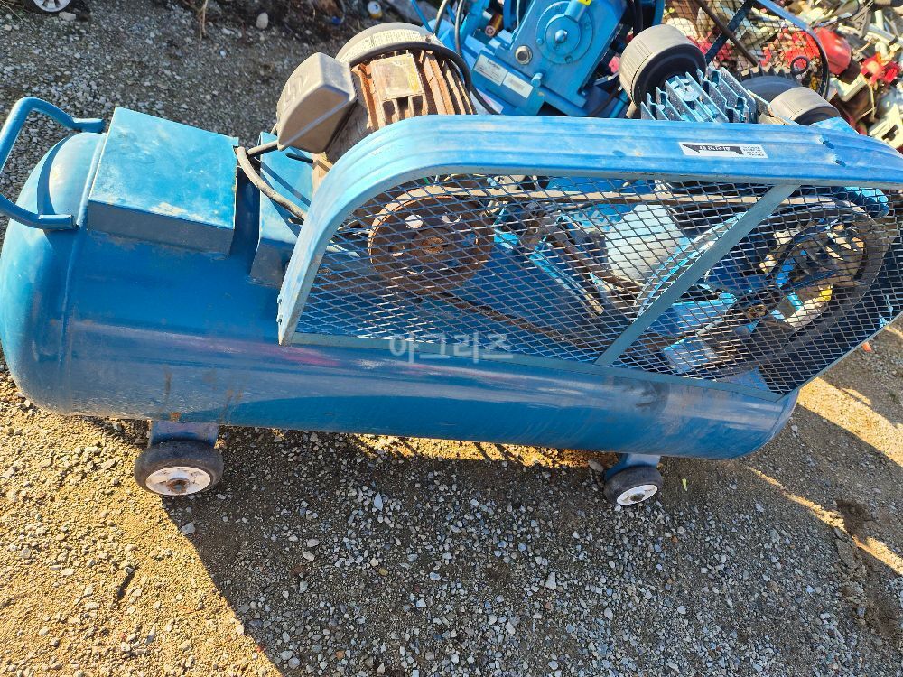 국제콤푸레사 국제콤푸레사 국져콤푸레사 뒤우측면