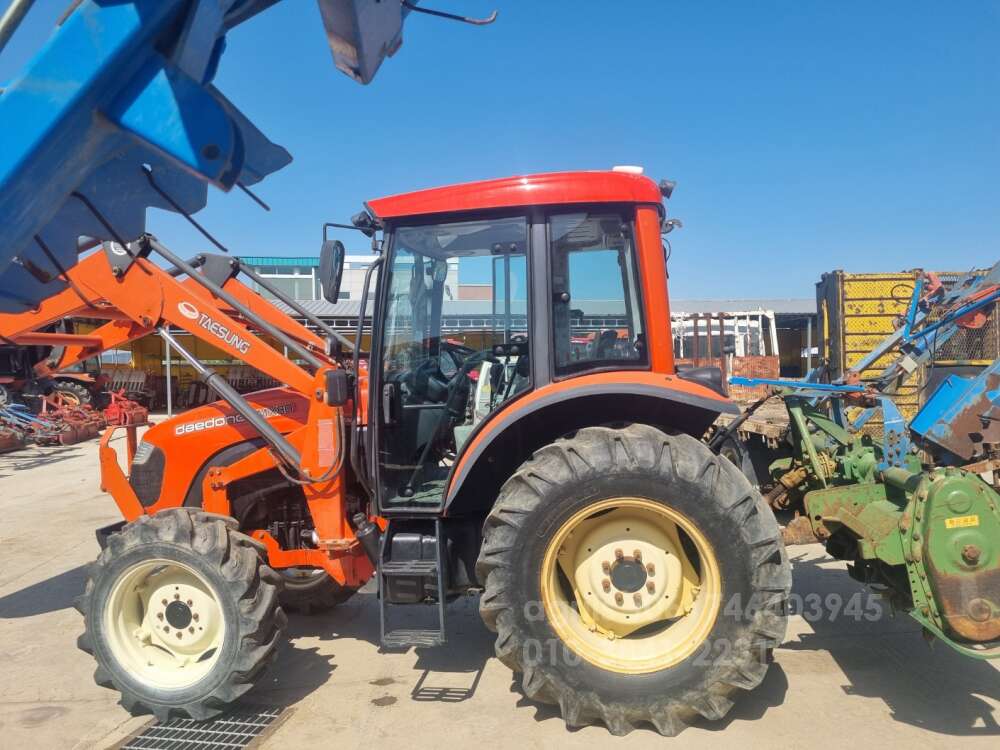 Daedong Tractor MX80 (80hp)