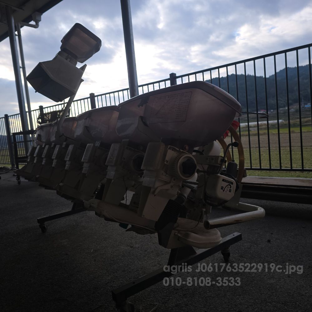 구보다 이앙기 (8조식)