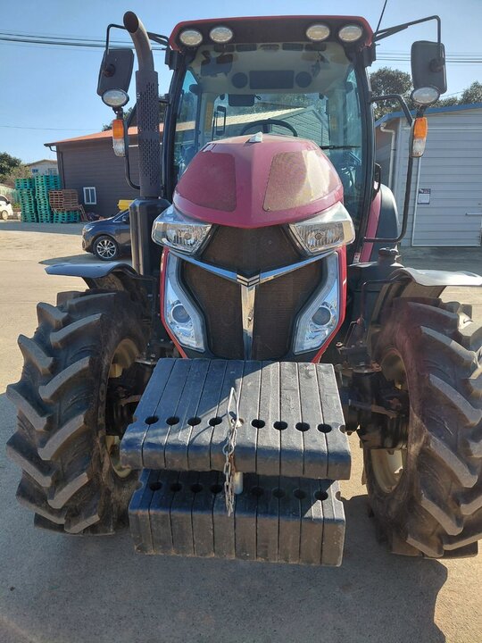 Yanmar Tractor YT490A (90hp) 앞좌측면