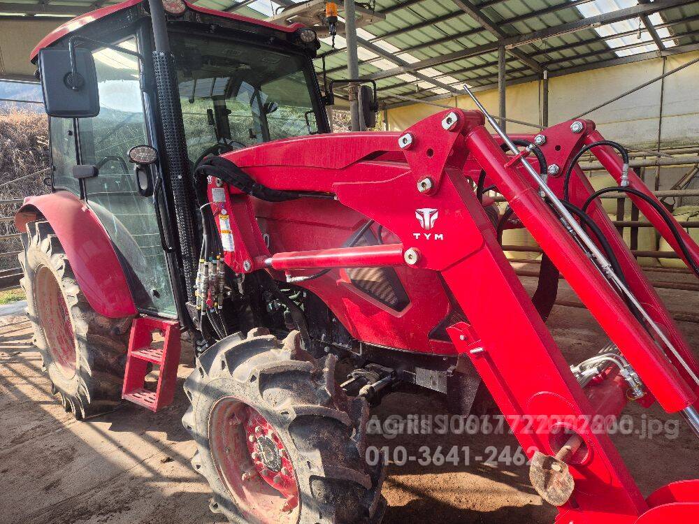 TYM 트랙터 T70 (70마력)