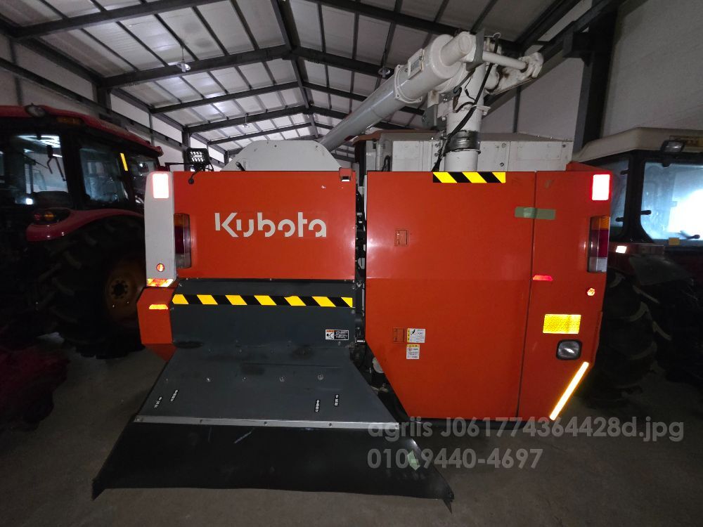 Kubota Combine Harvester WRH1000 (보통형) 뒤우측면