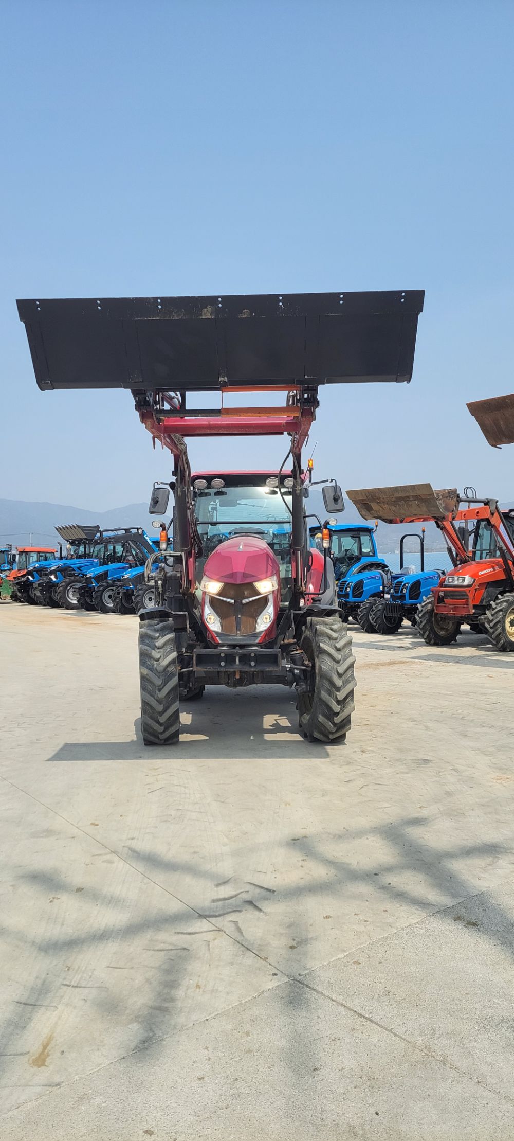 Yanmar Tractor YT5113A (113hp)