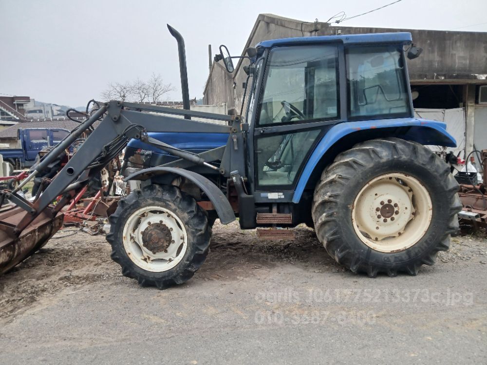 뉴홀랜드 트랙터 L85 (85마력)