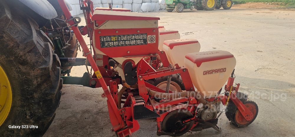 옥수수 파종기 옥수수파종기 가스파라도 파종기