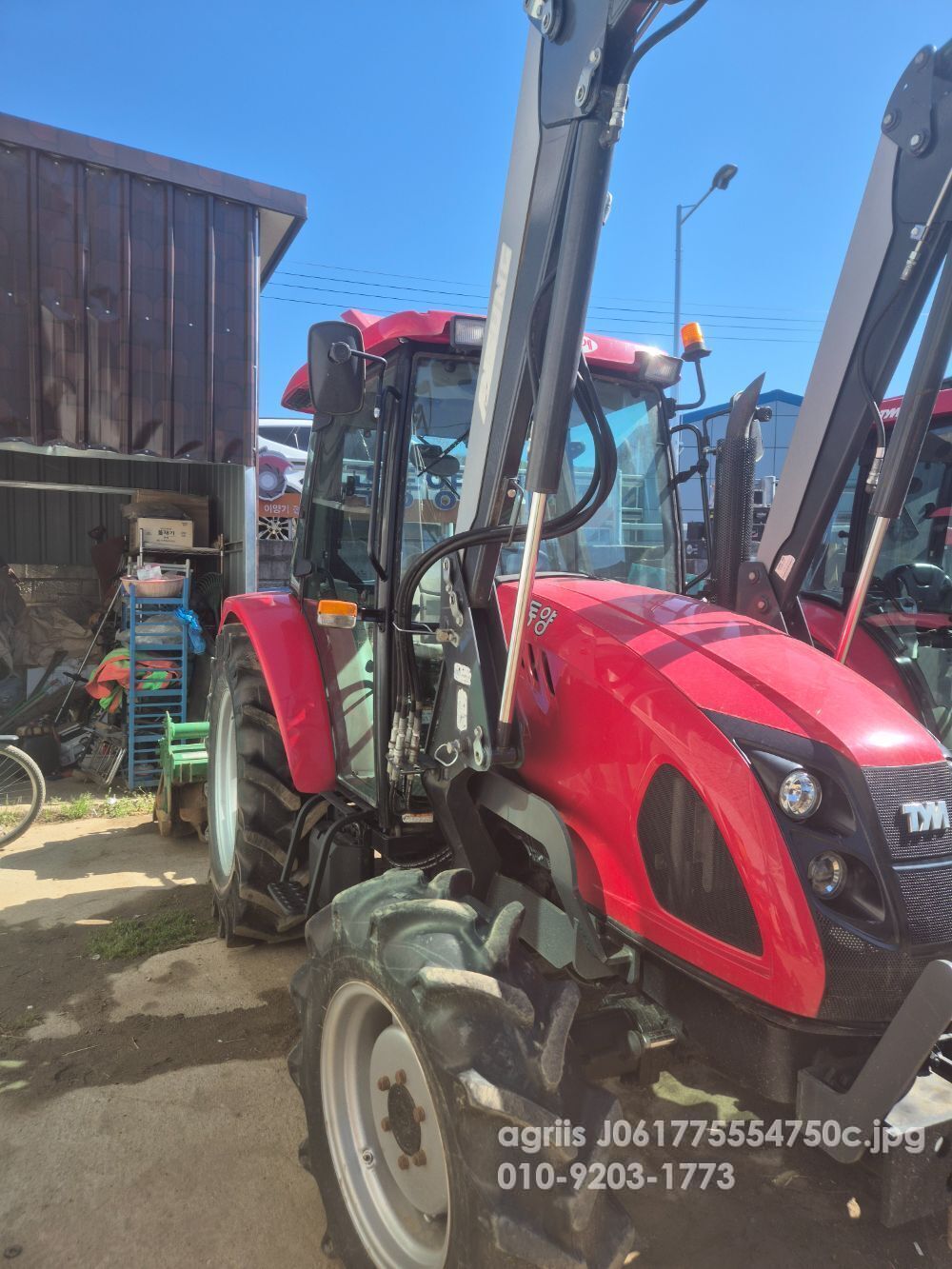 TYM 트랙터 TX68 (68마력)