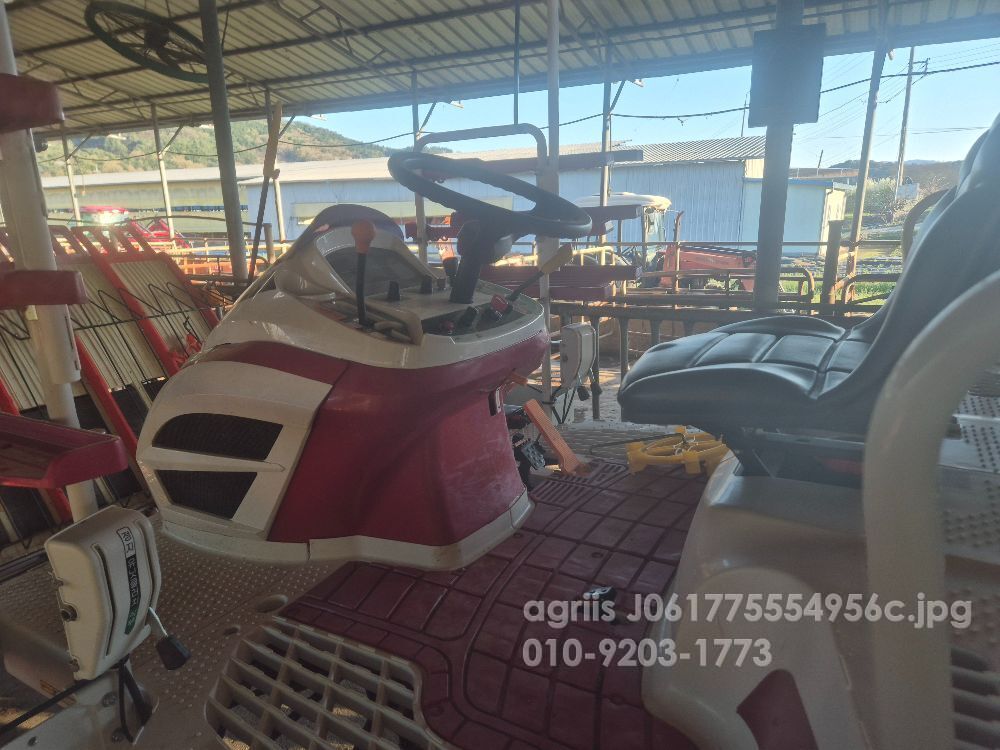 Yanmar Rice transplanter YR60D (6Rows)