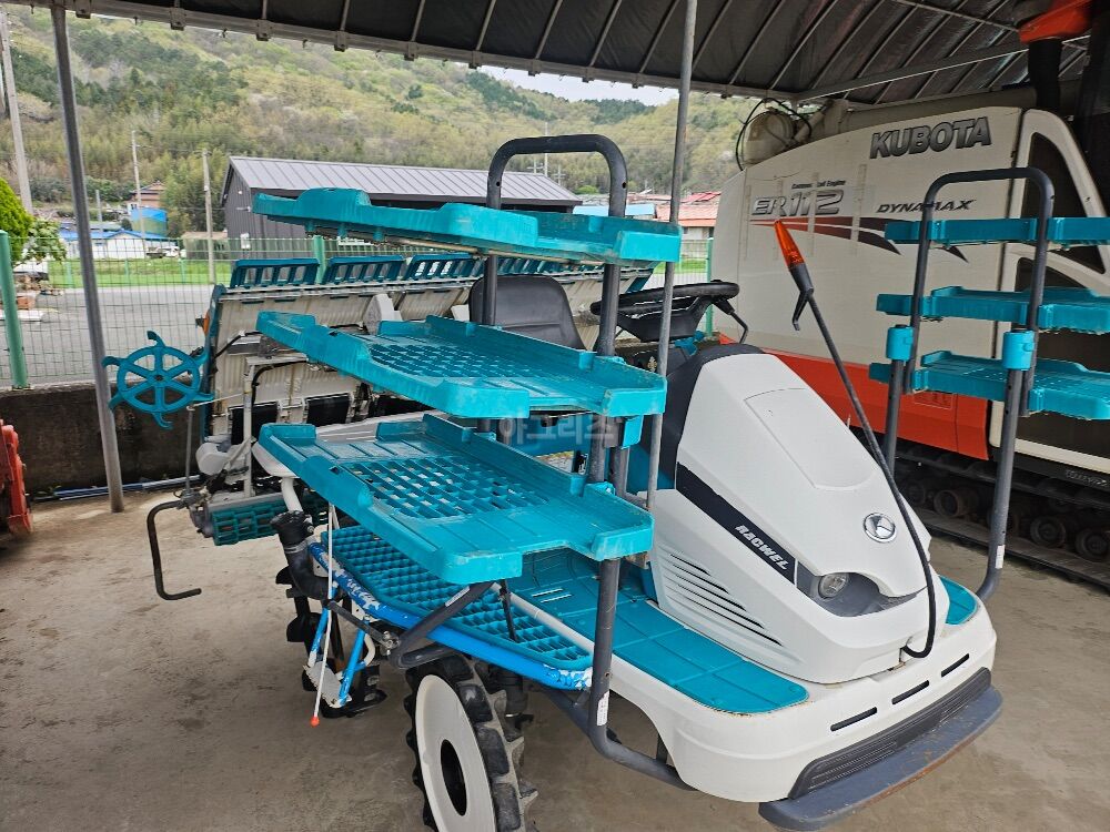 구보다 이앙기 KEP67R (6조식)