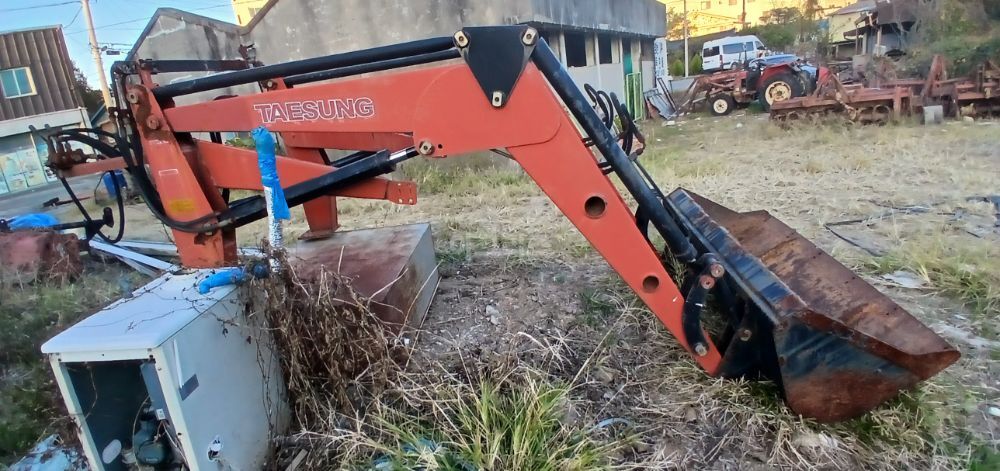 뉴홀랜드 트랙터 80-66D (80마력)