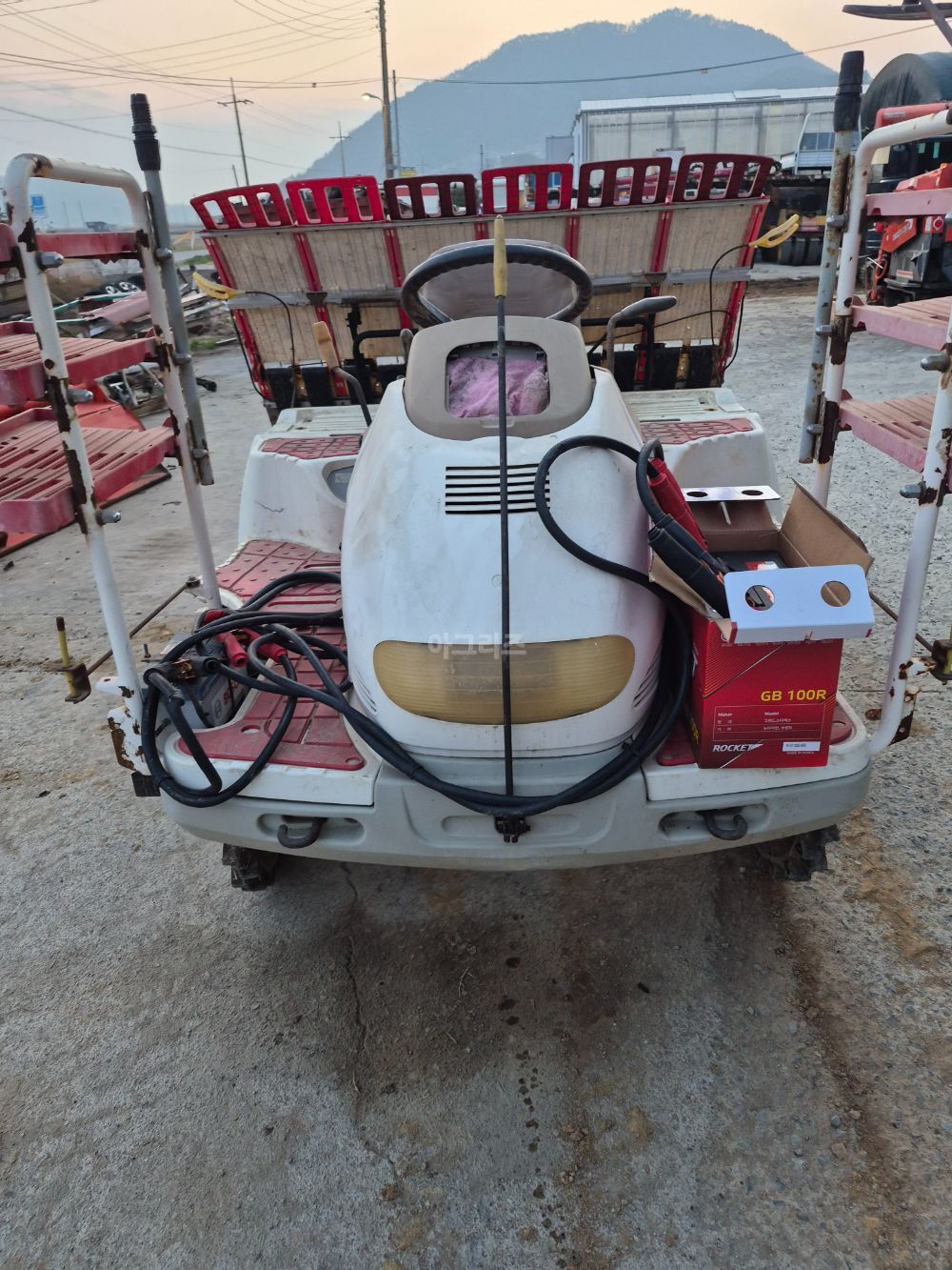 Yanmar Rice transplanter VP6 (6Rows)