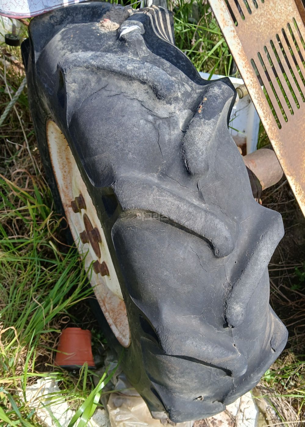 국제 트랙터 F3550 (35마력)