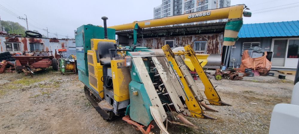 Daedong Combine Harvester DSM55G (4Rows)