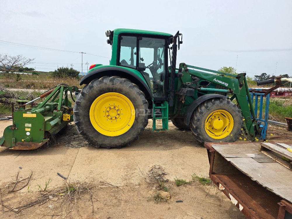 JohnDeere Tractor 6630 (125hp)
