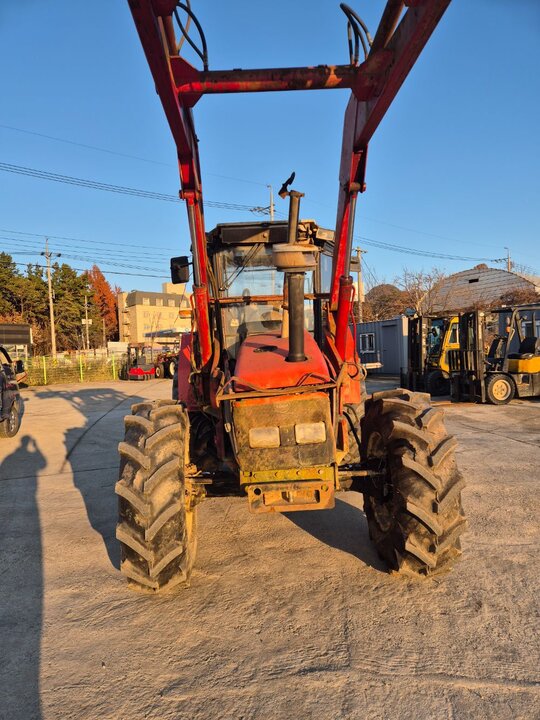 TYM 트랙터 T860 (70마력)